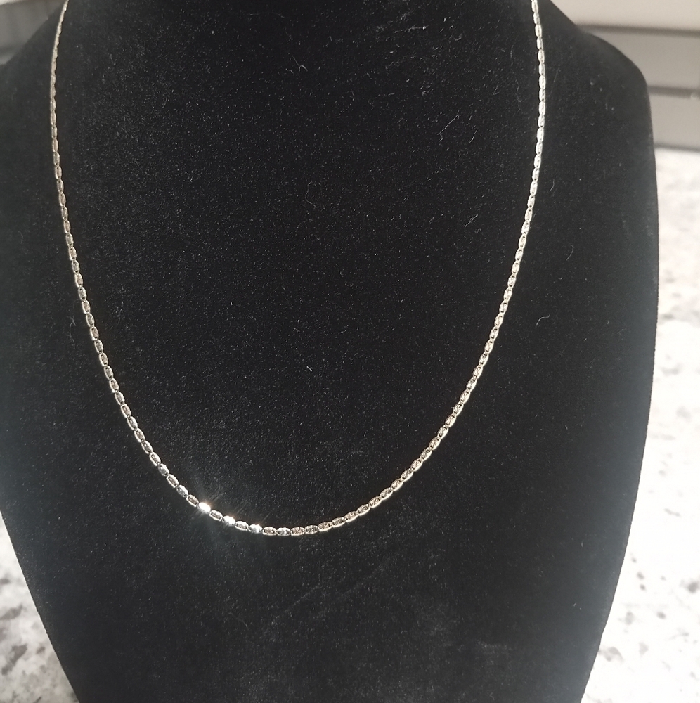 Meet your Posher, Lorr